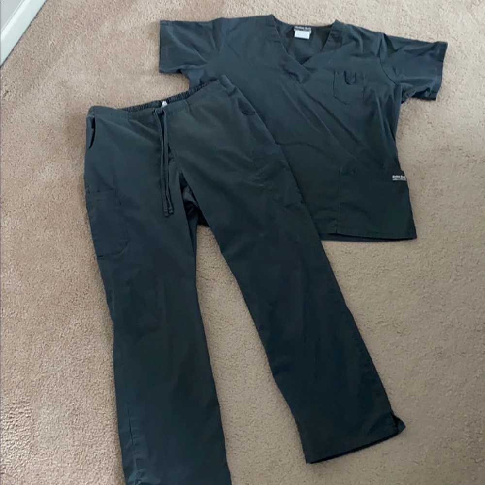 Butter-Soft scrub set.   XL top.  Large bottoms.